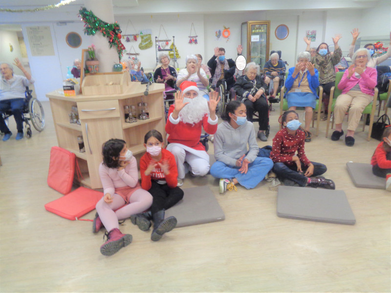 ARBRE DE NOEL DES ENFANTS DU PERSONNEL