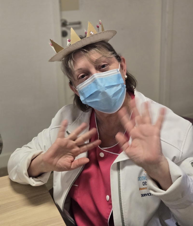 Atelier créatif du 1er janvier : confection de couronnes pour l’Épiphanie