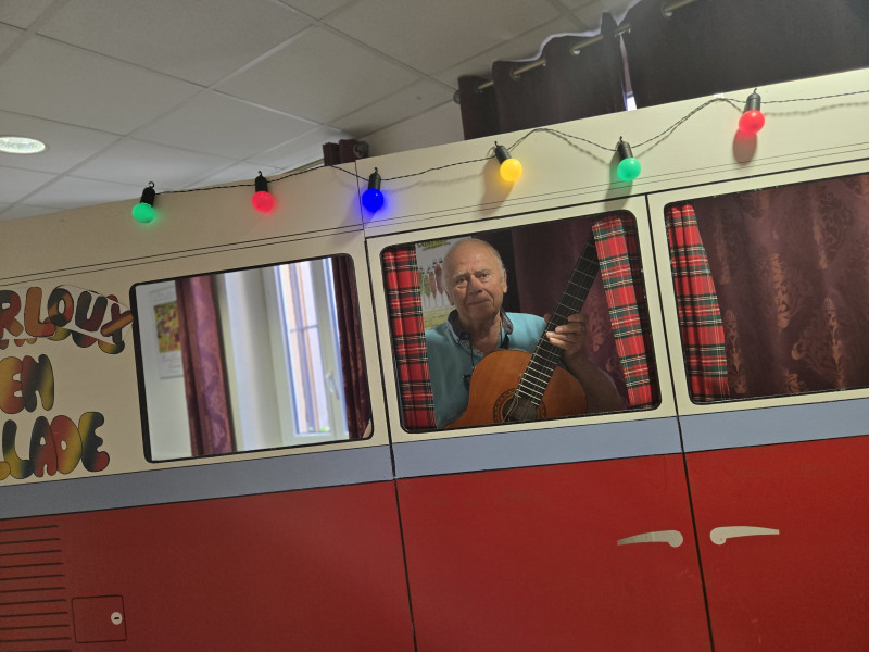 Un Été aux Couleurs Gitanes : Retour sur notre Repas Festif du 20 Juin à l’Ehpad
