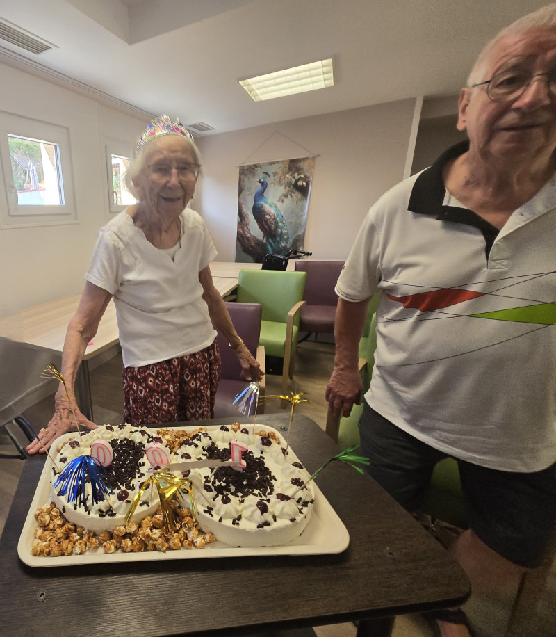Les 100 ans de Mme Morel G.