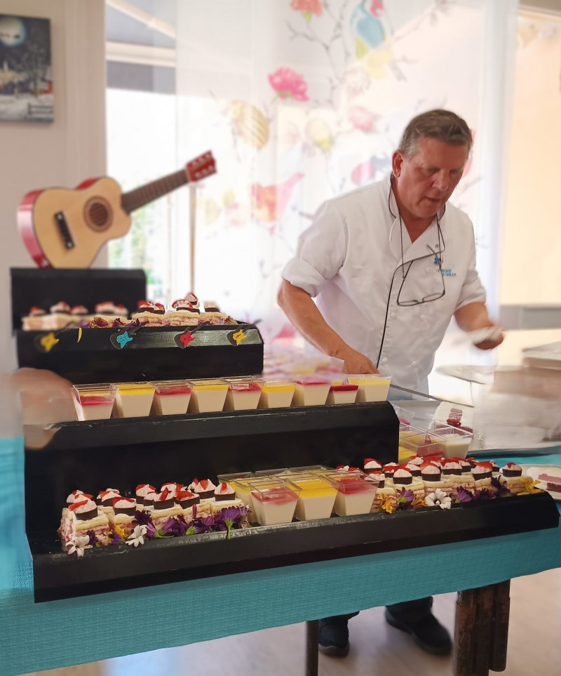 Un Été aux Couleurs Gitanes : Retour sur notre Repas Festif du 20 Juin à l’Ehpad