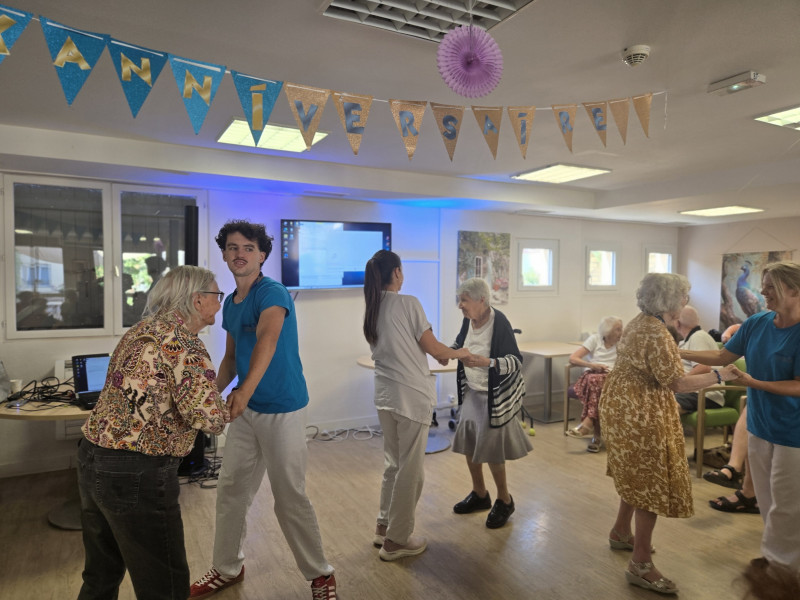 Les 100 ans de Mme Morel G.