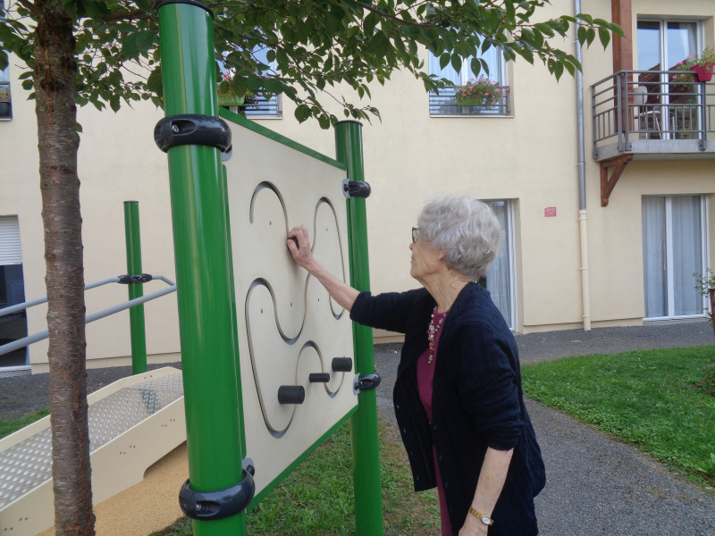 Installation d'un parcours de motricité à l'EHPAD Notre Dame de Marloux