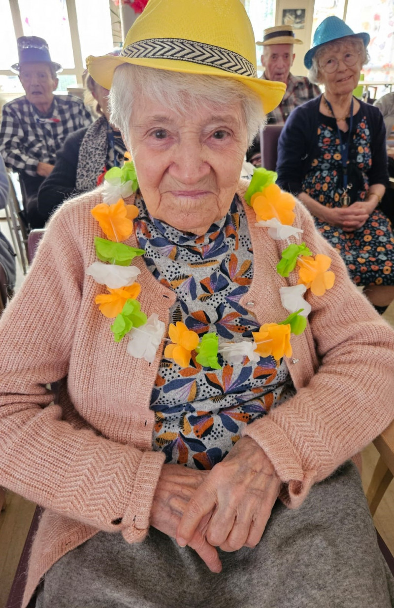 Carnaval en fête à l’EHPAD : une après-midi haute en couleurs !