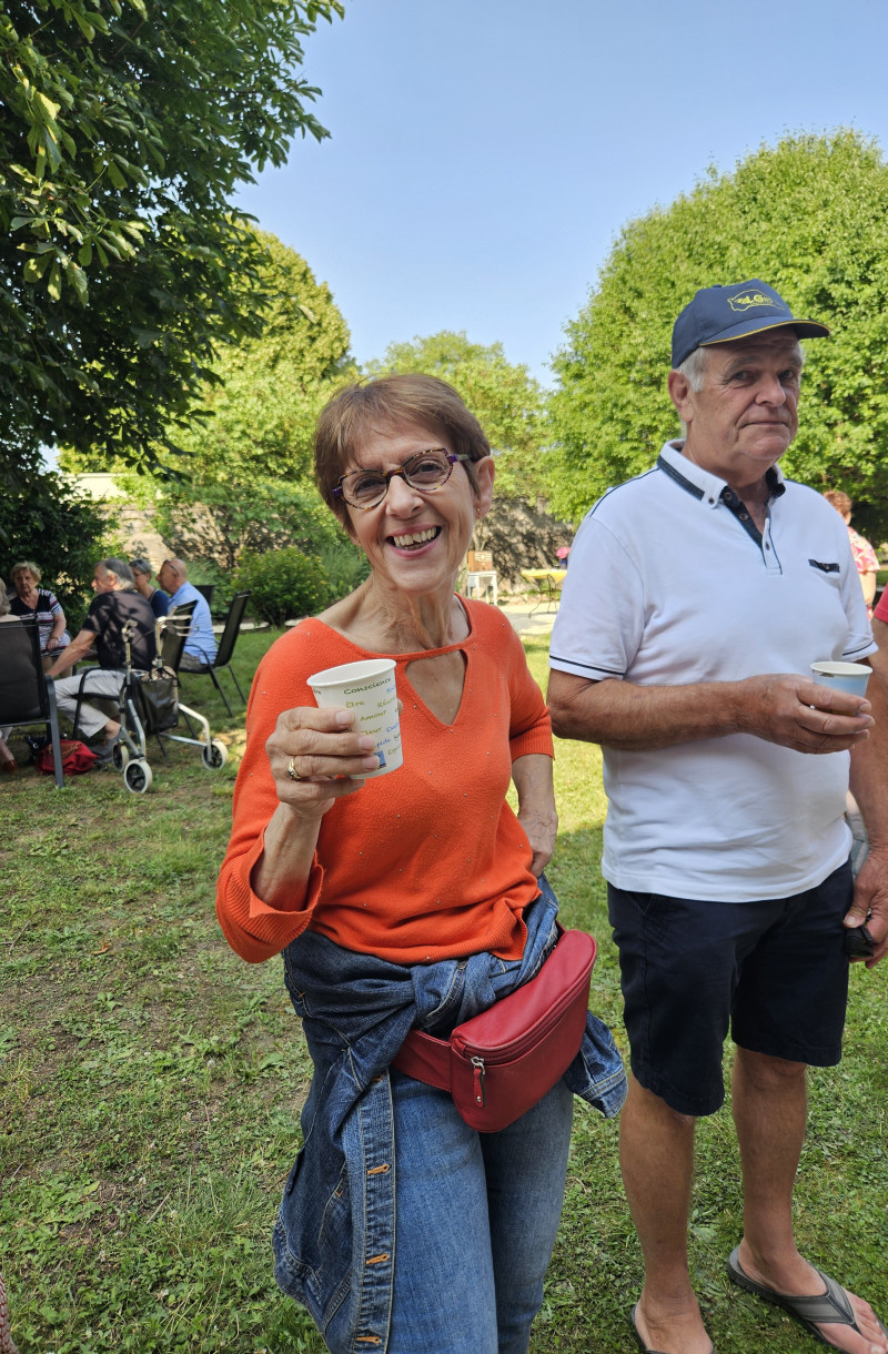 Portes ouvertes festives à l’EHPAD : Une fête foraine réussie ! 🎠🎉