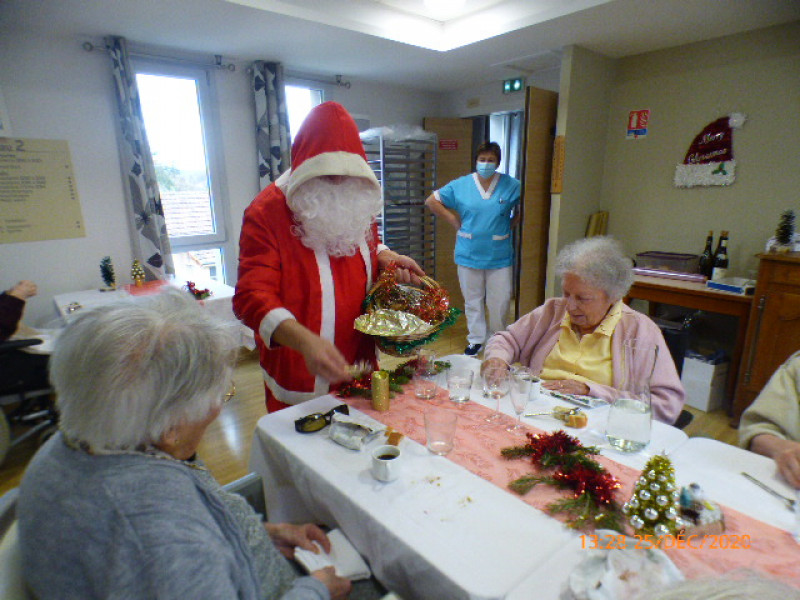 Repas de Noel du vendredi 25 Décembre( Suite)