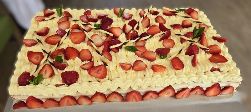 Anniversaires du mois: un bel après -midi festif à la résidence